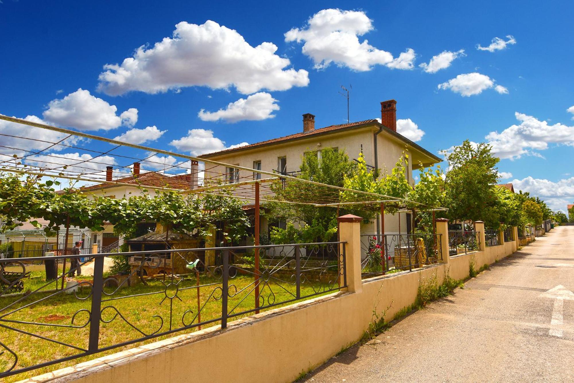 Davor 2330 Apartament *
